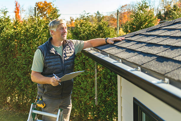 Professional Roofing technician working in Startex, SC